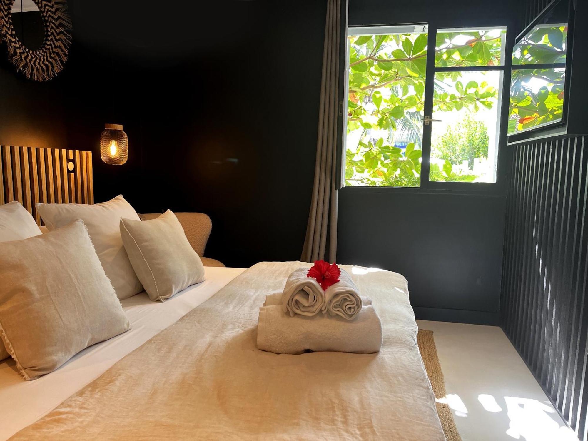 Pomme Cannelle Luxury Suites & Spa Orient Bay Bilik gambar